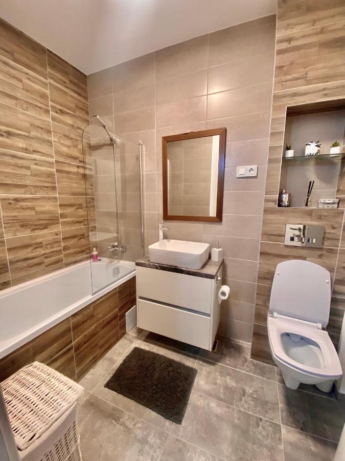 Velvet Studio Târgu-Mureş Exteriör bild